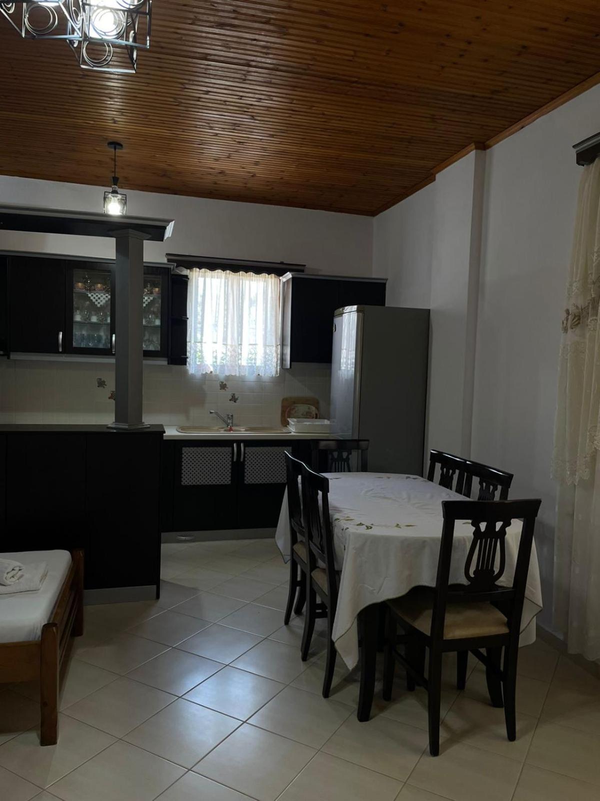 Aleks Apartamento *