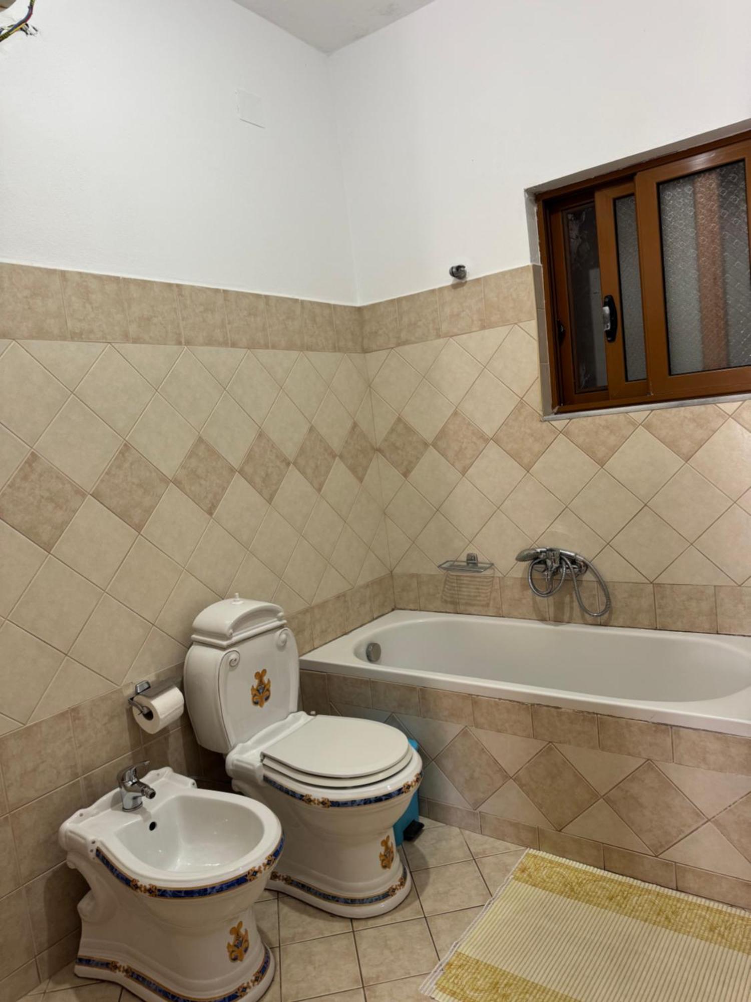 Aleks Apartamento *